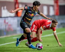 娱乐排行榜-包含莱比锡红牛客场胜利，继续追赶领先球队的词条